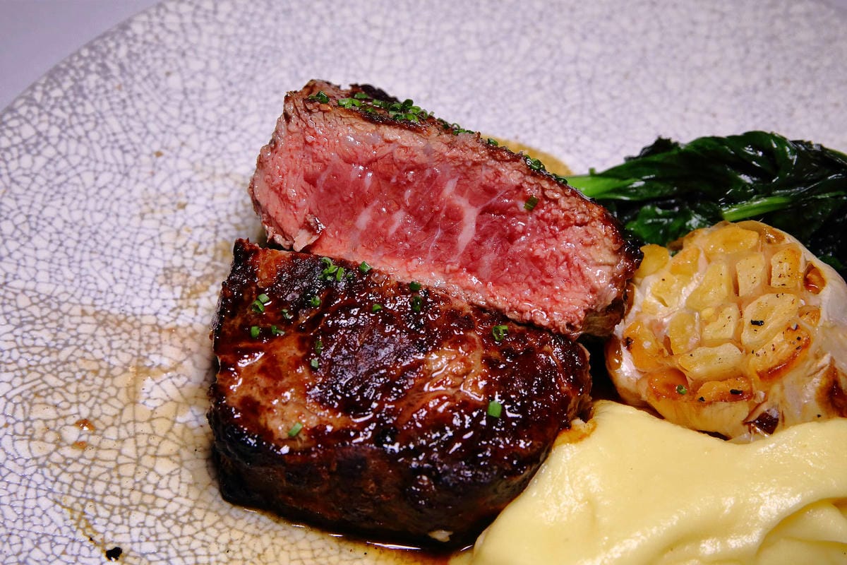 【食。台北】TK SEAFOOD & STEAK〜名不虛傳的低調牛排館，獨家熟成技術頂級美味牛排，高貴不貴，負擔得起的奢華享受