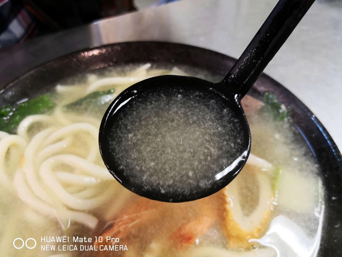 【食。基隆】仁愛市場2樓：延三阿寶(台北大橋頭)〜基隆最好吃的不在廟口！基隆人最愛的市場美食，大碗滿意、CP值超級高