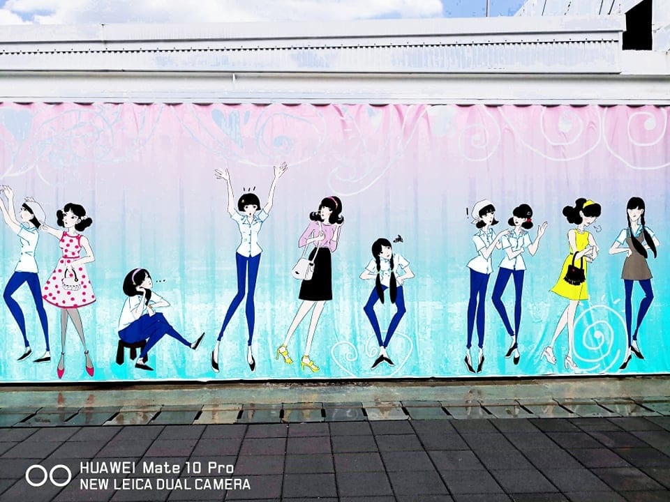 【遊。宜蘭】龍潭湖畔悠活園區Herbelle+HoWine&Cafe純白貨櫃景觀咖啡〜宜蘭礁溪新景點！擁有大片草皮綠意盎然，免費參觀、遛小孩景點