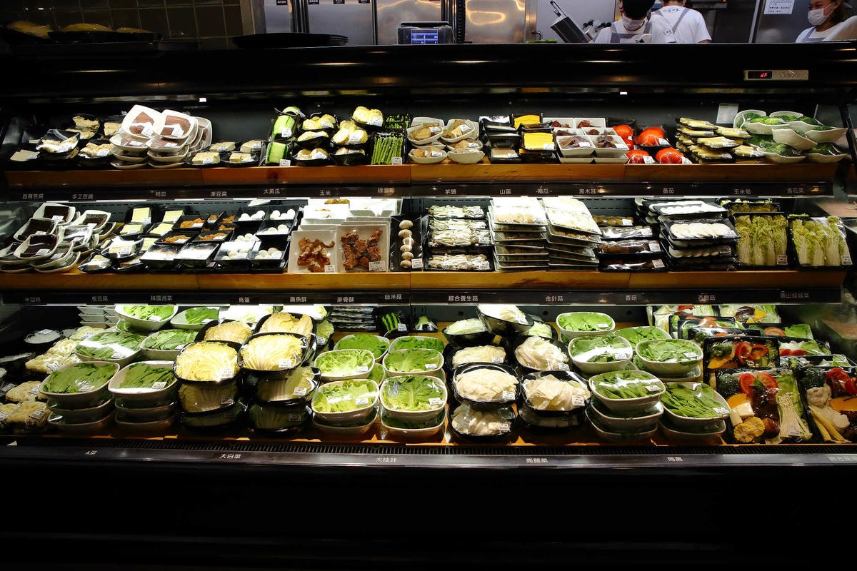 【食。台北】祥富水產新光南西店〜大排長龍的超人氣超市火鍋!海產新鮮直送,想吃什麼自己拿,銅板價就能吃到超滿足(已歇業)