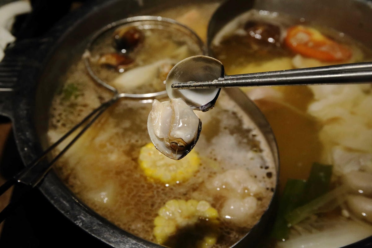 【食。台北】祥富水產新光南西店〜大排長龍的超人氣超市火鍋!海產新鮮直送,想吃什麼自己拿,銅板價就能吃到超滿足(已歇業)