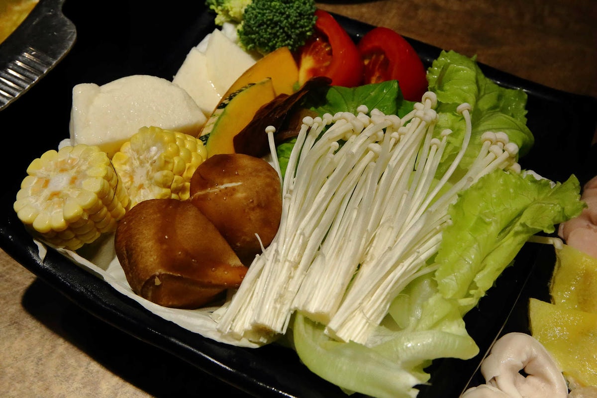 【食。台北】祥富水產新光南西店〜大排長龍的超人氣超市火鍋!海產新鮮直送,想吃什麼自己拿,銅板價就能吃到超滿足(已歇業)