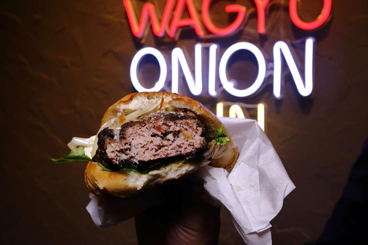 【食。台北】Wagyu Burger〜唯一100%純和牛,豪邁吃肉!爆漿噴汁漢堡,每天限量150份!