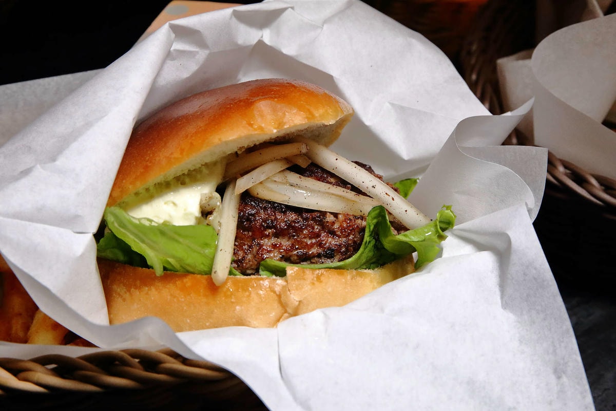 【食。台北】Wagyu Burger〜唯一100%純和牛,豪邁吃肉!爆漿噴汁漢堡,每天限量150份!