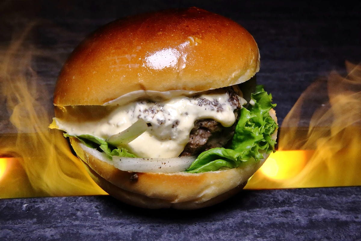 【食。台北】Wagyu Burger〜唯一100%純和牛,豪邁吃肉!爆漿噴汁漢堡,每天限量150份!