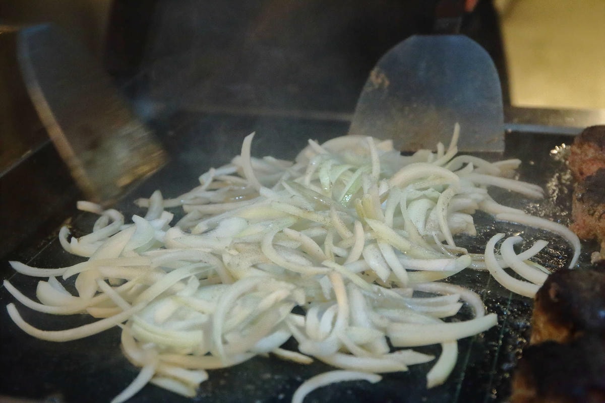 【食。台北】Wagyu Burger〜唯一100%純和牛,豪邁吃肉!爆漿噴汁漢堡,每天限量150份!