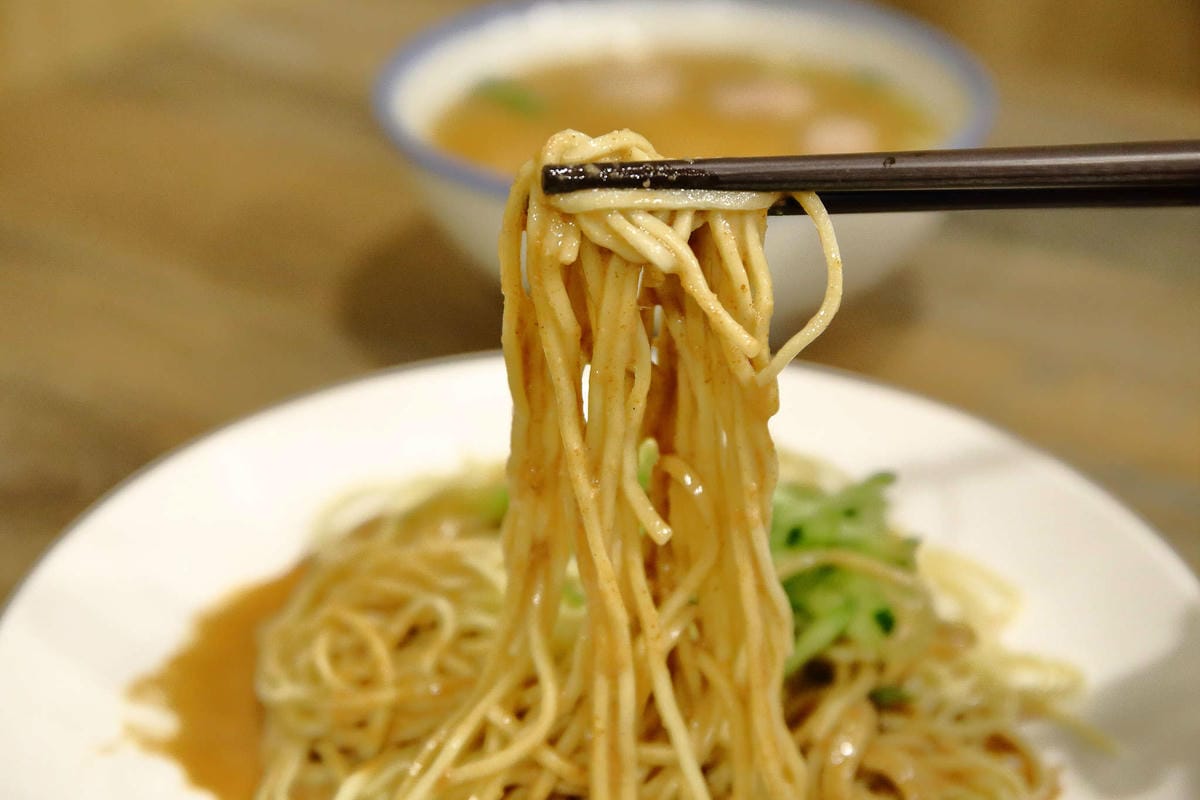 【食。板橋】基隆美華大腸圈-板橋四維店〜基隆傳統味古早小吃板橋人也吃得到！50年的好味道，純手工製作大腸圈+黑白切，吃過都說讚！