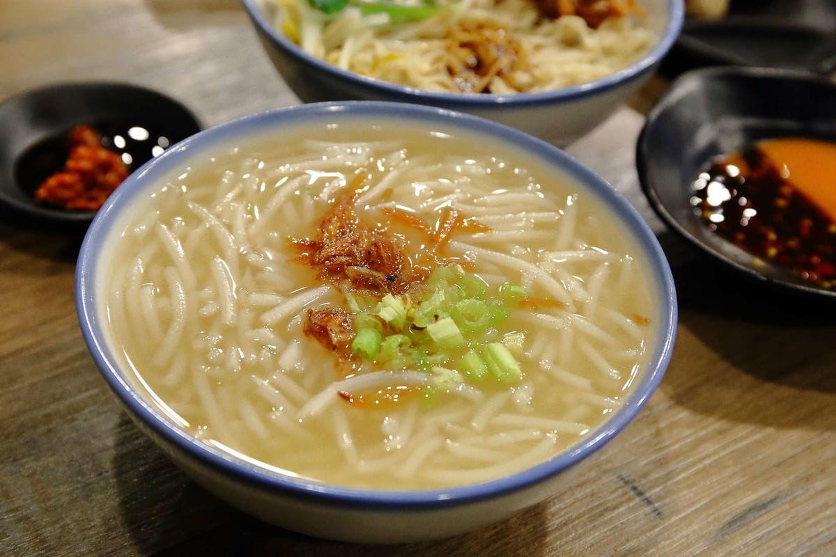 【食。板橋】基隆美華大腸圈-板橋四維店〜基隆傳統味古早小吃板橋人也吃得到！50年的好味道，純手工製作大腸圈+黑白切，吃過都說讚！