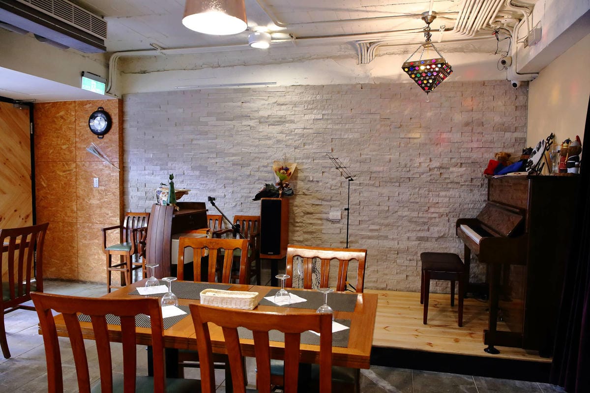 【食。台北】Style Steak 世代歐陸牛排西餐廳〜帶著你的寶貝毛小孩一起吃牛排大餐吧，台北可以帶寵物的西餐廳，還有提供寵物餐點！