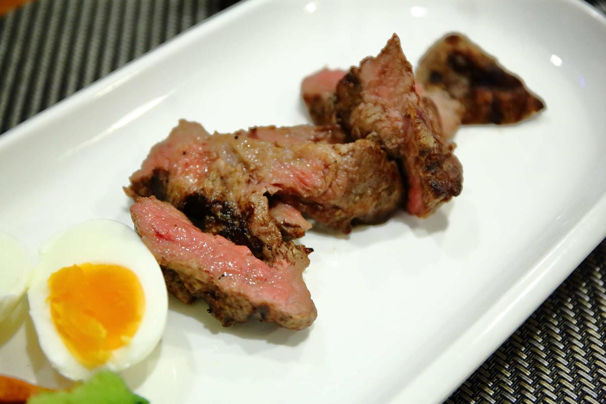 【食。台北】Style Steak 世代歐陸牛排西餐廳〜帶著你的寶貝毛小孩一起吃牛排大餐吧，台北可以帶寵物的西餐廳，還有提供寵物餐點！