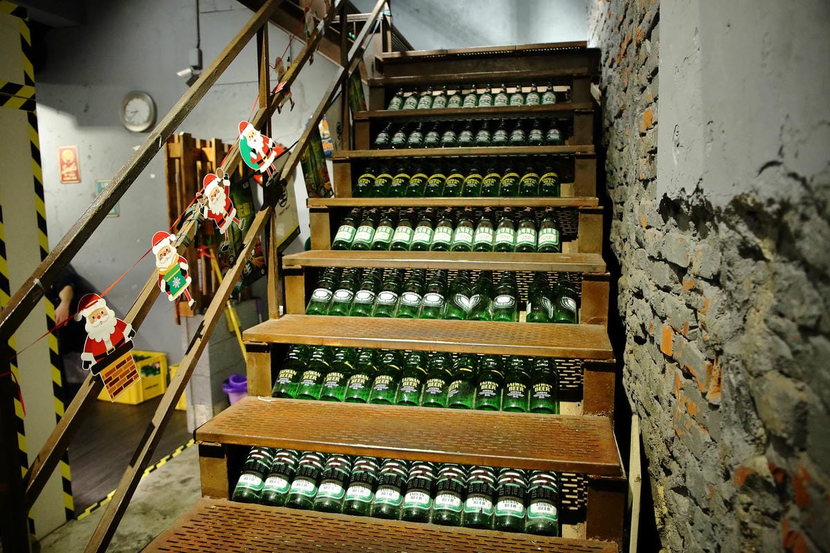 【食。板橋】餽 串燒.酒場〜板橋宵夜居酒屋、聚餐約會推薦，氣氛輕鬆、客人互動歡樂，好吃又平價，想喝一杯不必花大錢！