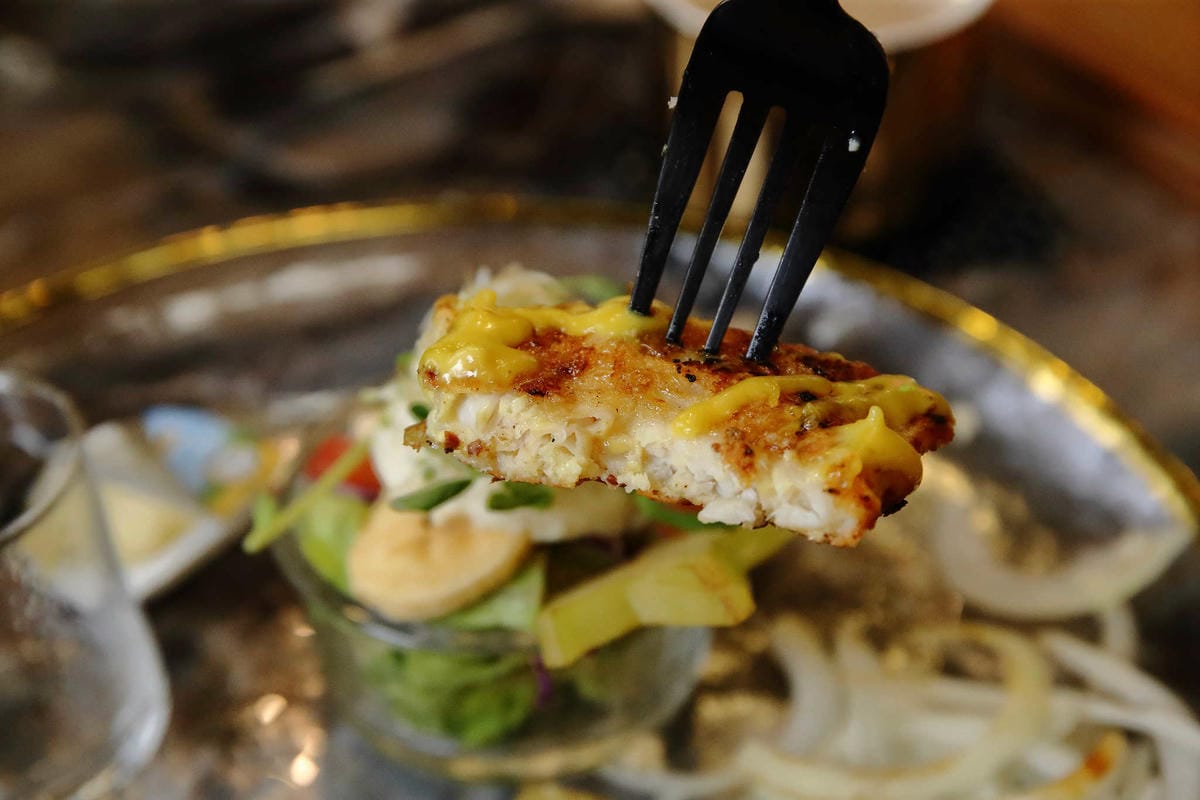 【食。龍潭】丑貳〜桃園景觀庭園親子餐廳。超大草皮玻璃屋×溜滑梯，綠色植栽讓你彷彿在小森林裡用餐！（寵物友善）