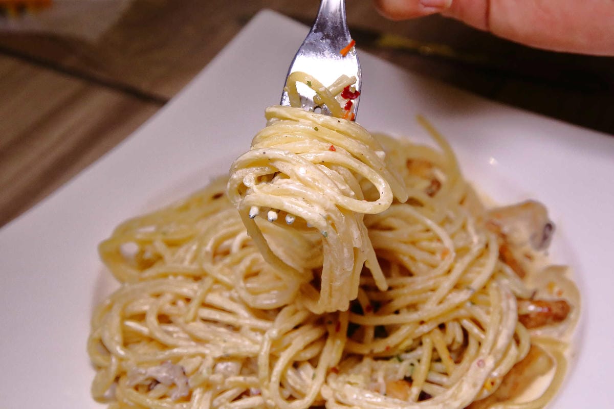 【食。台北】At • First Brunch緣來-松高店〜台北IG打卡商業午餐、早午餐推薦。小資男女、上班族午餐選擇新亮點，美味澎湃高CP值！