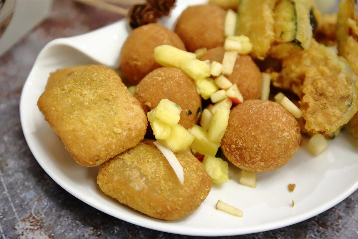 【食。台北】鹹酥李〜文青風鹹酥雞？！8種配料創新吃法，顛覆傳統，鹹酥雞大變身！ 　