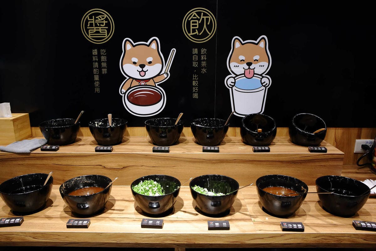 【食。龍潭】養鍋 Yang Guo 石頭涮涮鍋 桃園龍潭店〜逢甲商圈人氣小火鍋插旗桃園！大份量海陸鍋+大肉哥最低59元加倍肉量，俗擱大碗！（寵物友善）