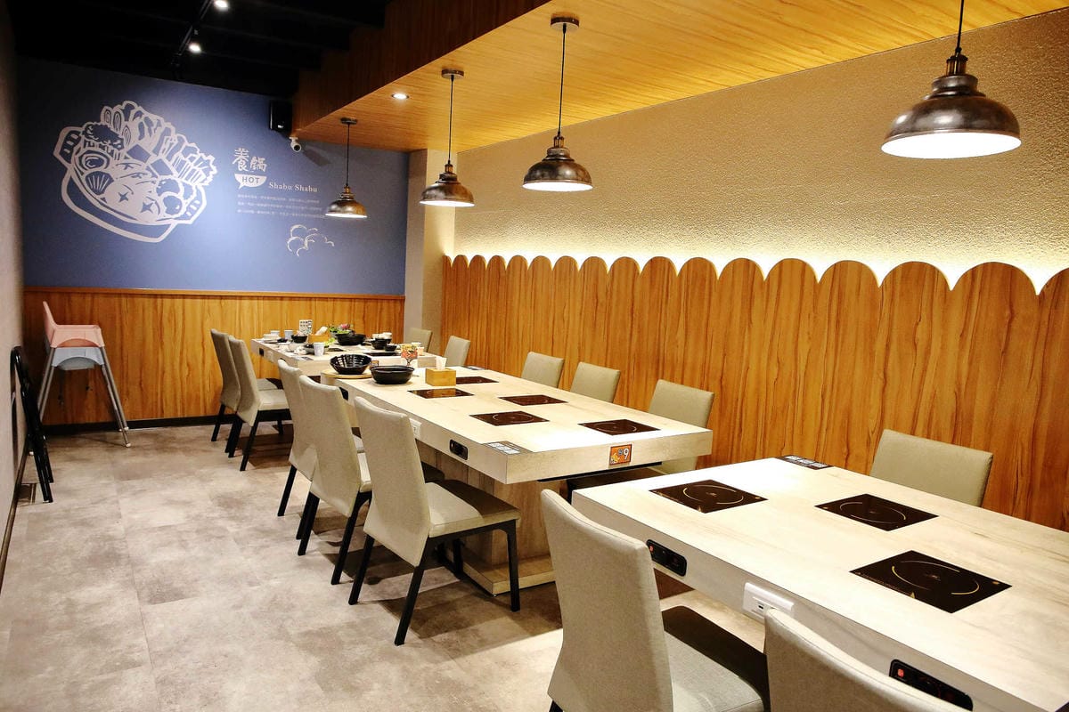 【食。龍潭】養鍋 Yang Guo 石頭涮涮鍋 桃園龍潭店〜逢甲商圈人氣小火鍋插旗桃園！大份量海陸鍋+大肉哥最低59元加倍肉量，俗擱大碗！（寵物友善）