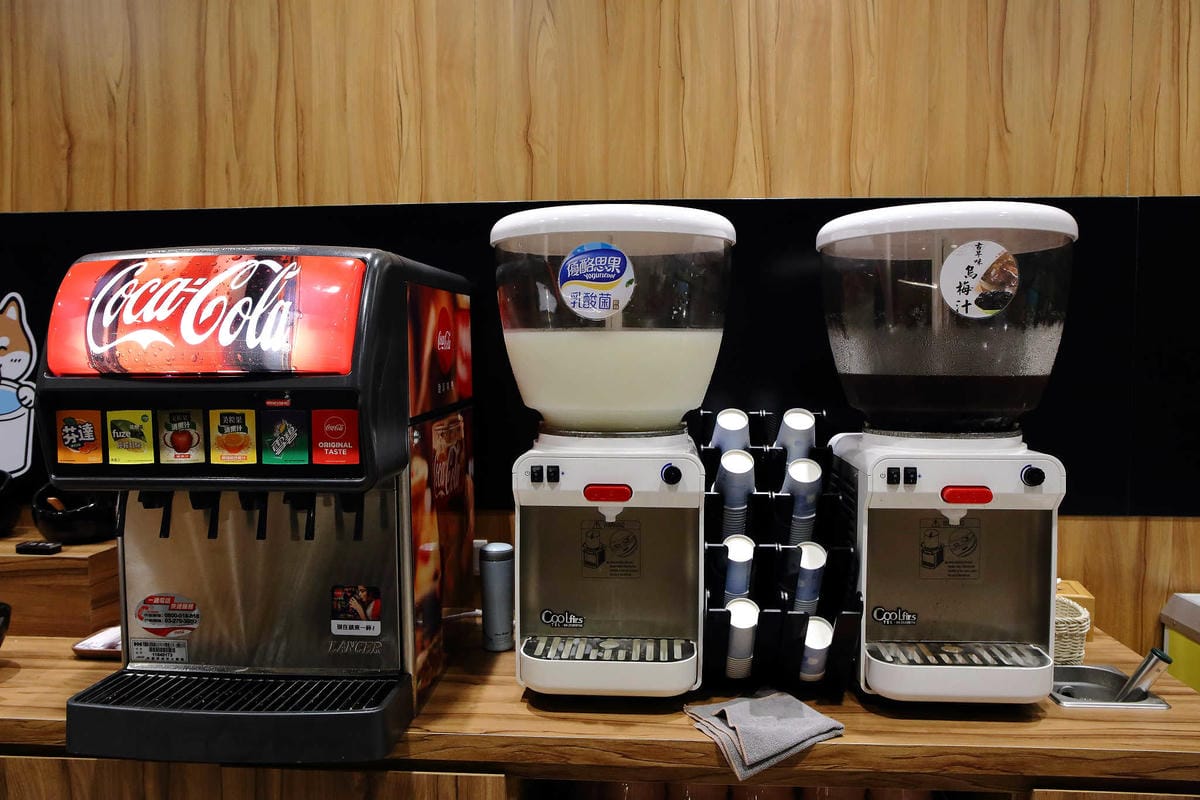 【食。龍潭】養鍋 Yang Guo 石頭涮涮鍋 桃園龍潭店〜逢甲商圈人氣小火鍋插旗桃園！大份量海陸鍋+大肉哥最低59元加倍肉量，俗擱大碗！（寵物友善）