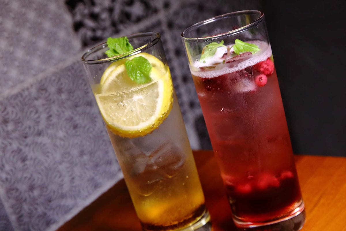 【食。台北】吃義燉飯Let’s eat！〜南京復興小巨蛋美食。人聲鼎沸座無虛席的義式餐廳，創意三角型盤分食美味，就是要跟好朋友一起分享啊！