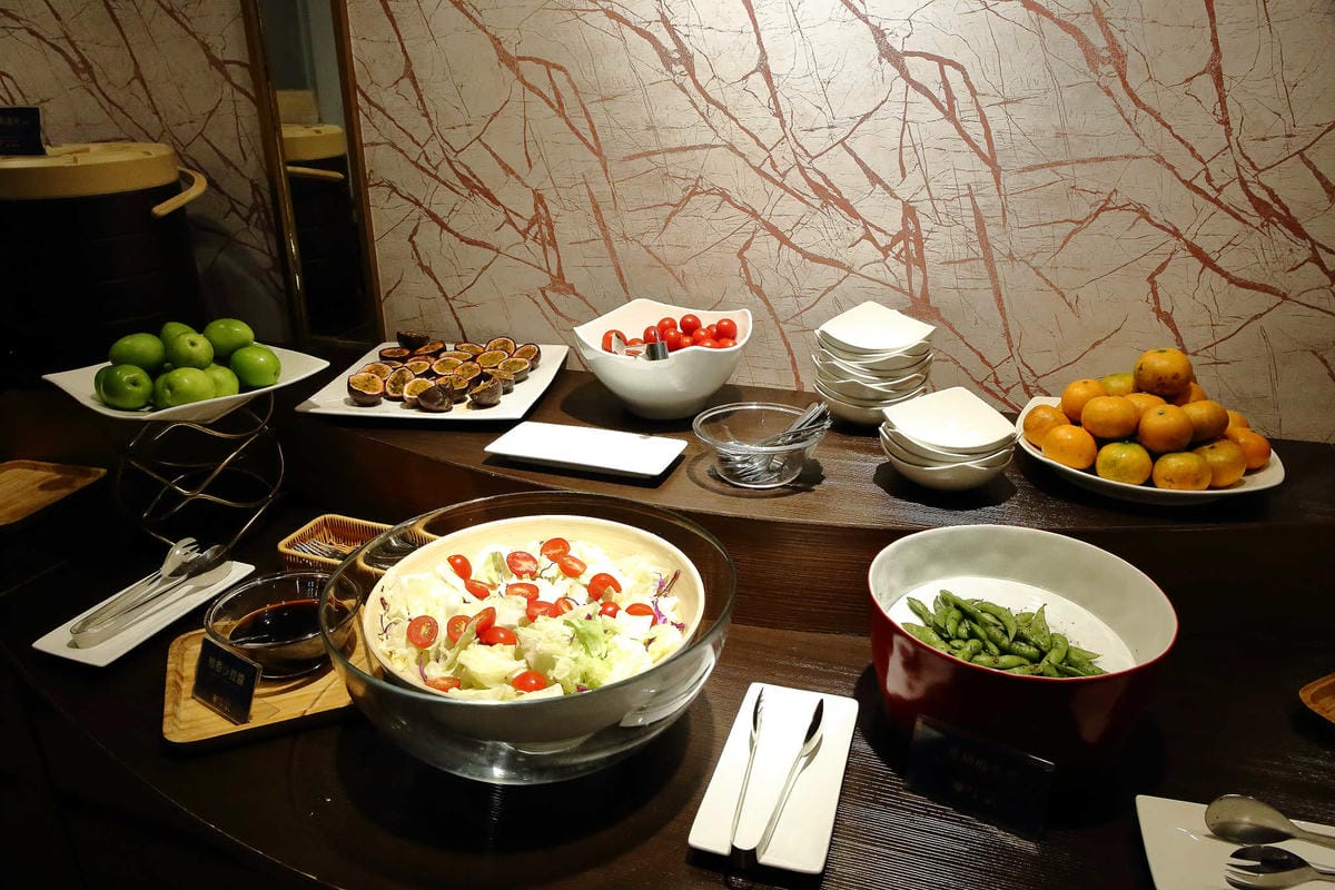 【食。桃園】港點大師 愛買桃園店〜桃園吃到飽。「港點吃到飽」最低價不用500元，港式美食通通都任你吃到飽！