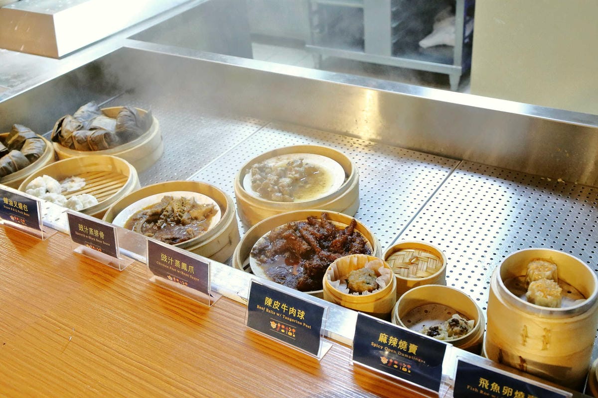 【食。桃園】港點大師 愛買桃園店〜桃園吃到飽。「港點吃到飽」最低價不用500元，港式美食通通都任你吃到飽！