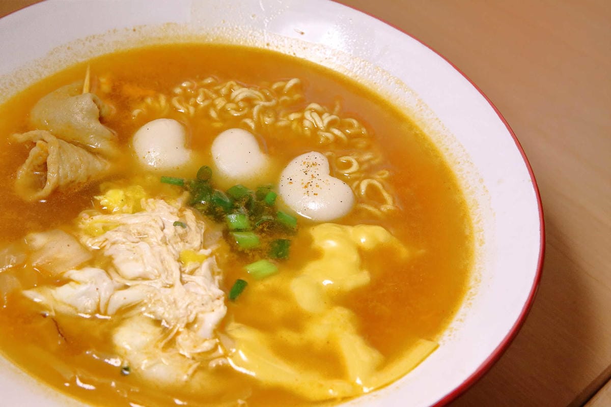 【食。板橋】樂七堂Love chicken〜板橋新埔巷弄美食。正宗韓國味的拉麵、炸雞，不用飛韓國就吃得到！(寵物友善餐廳)