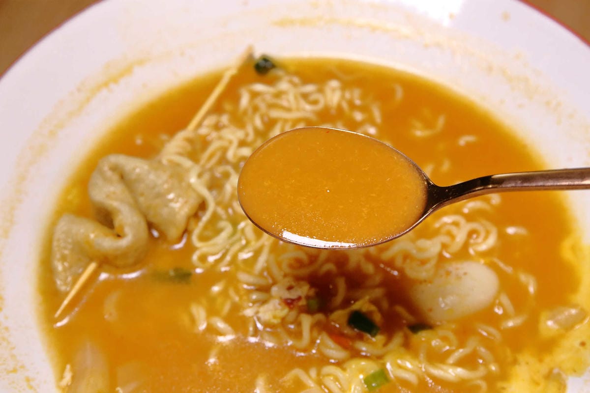 【食。板橋】樂七堂Love chicken〜板橋新埔巷弄美食。正宗韓國味的拉麵、炸雞，不用飛韓國就吃得到！(寵物友善餐廳)