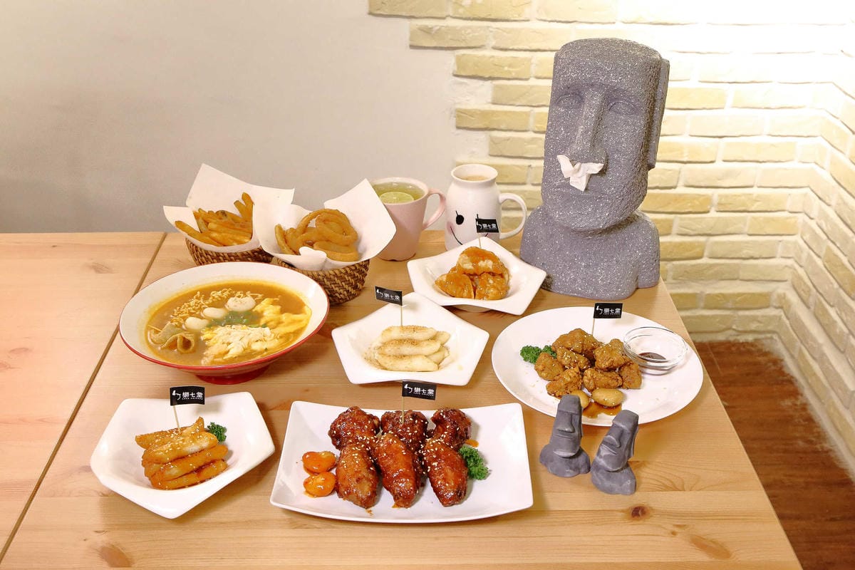 【食。板橋】樂七堂Love chicken〜板橋新埔巷弄美食。正宗韓國味的拉麵、炸雞，不用飛韓國就吃得到！(寵物友善餐廳)