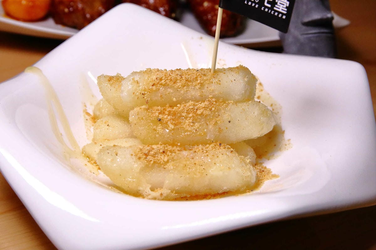 【食。板橋】樂七堂Love chicken〜板橋新埔巷弄美食。正宗韓國味的拉麵、炸雞，不用飛韓國就吃得到！(寵物友善餐廳)