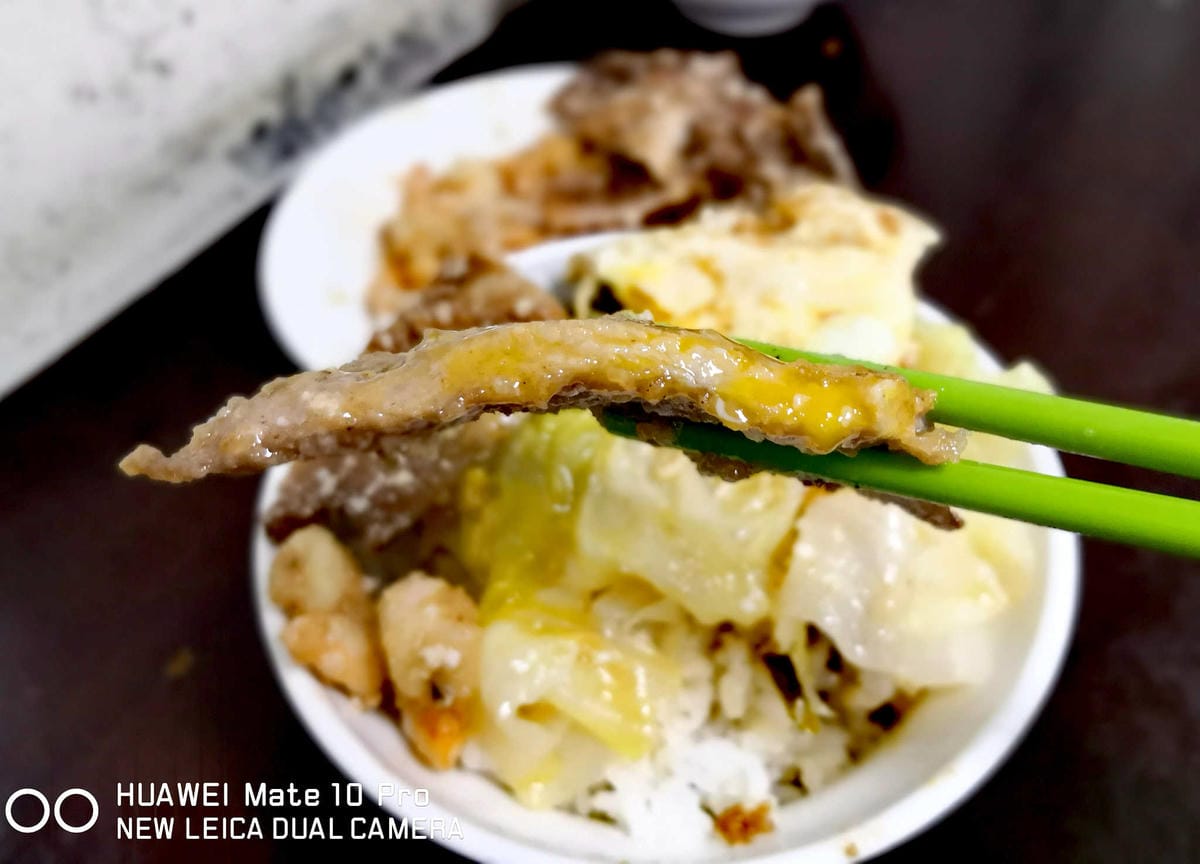 【食。基隆】天天鮮排骨飯〜基隆人氣排隊美食。IG打卡熱點！台版海陸丼，一吃就愛上，排再久也甘願！