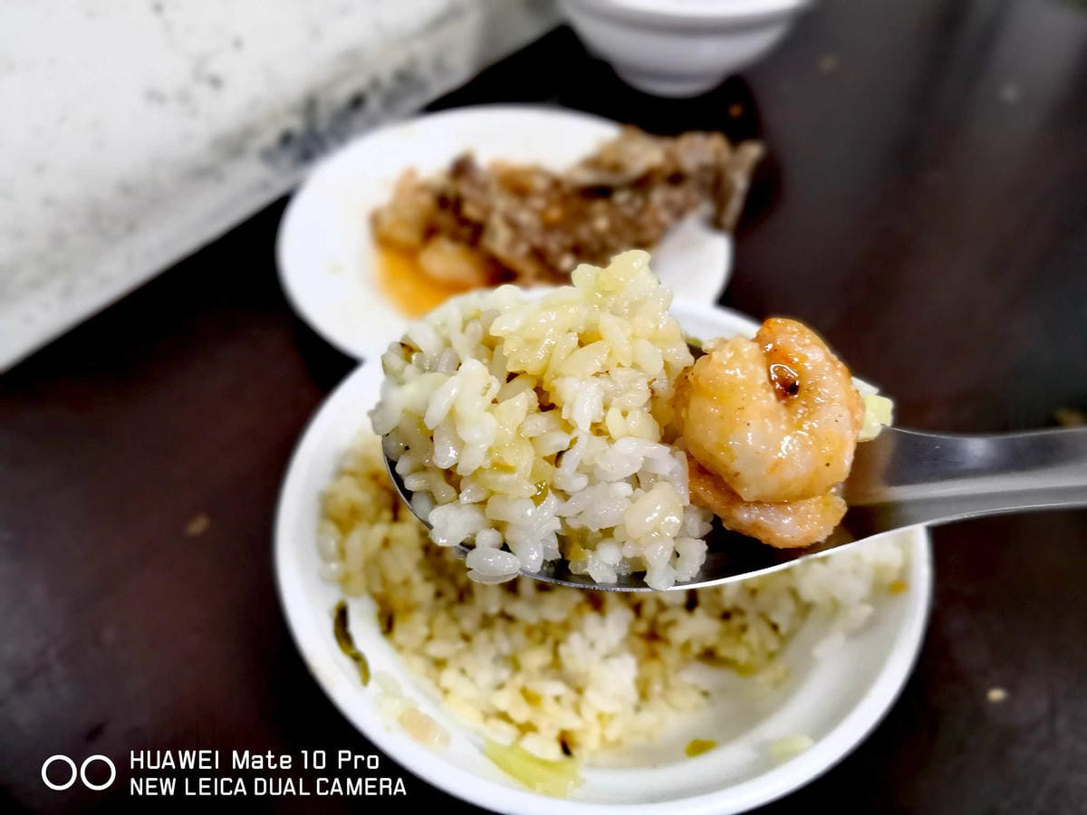 【食。基隆】天天鮮排骨飯〜基隆人氣排隊美食。IG打卡熱點！台版海陸丼，一吃就愛上，排再久也甘願！