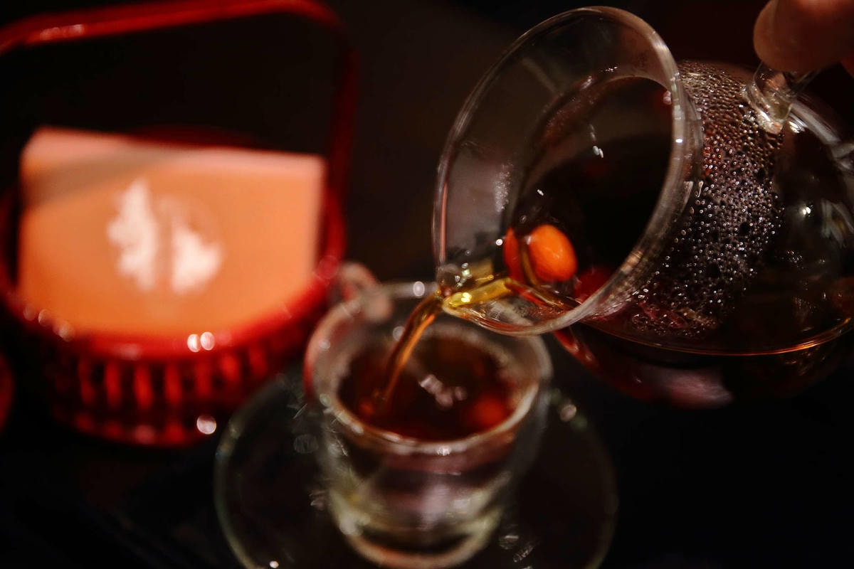 【食。台北】桃花源緣〜都市裡的桃花源,「老屋改建」的懷舊餐廳,充滿故事感的品茶空間