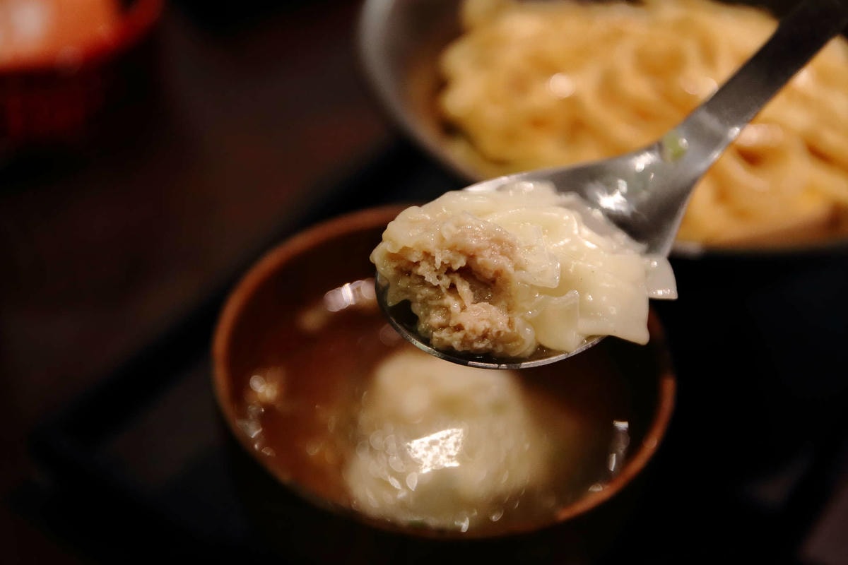 【食。台北】桃花源緣〜都市裡的桃花源,「老屋改建」的懷舊餐廳,充滿故事感的品茶空間