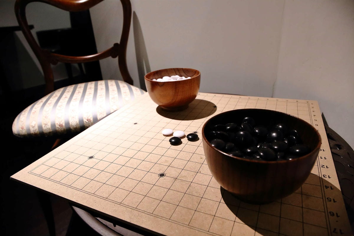 【食。台北】桃花源緣〜都市裡的桃花源,「老屋改建」的懷舊餐廳,充滿故事感的品茶空間