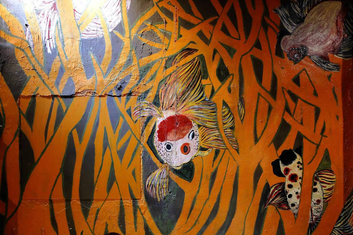 【食。基隆】空白服飾&金派甜點〜姐妹約會秘密基地！結合了藝術服飾，低調隱藏在巷弄內的甜點店(寵物友善)