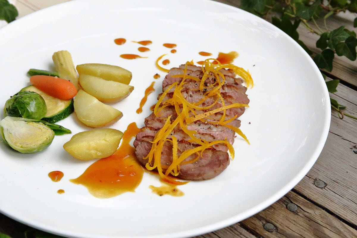 【食。台中】千樺花園餐廳〜森林系餐廳，處處是打卡拍照熱點，浪漫場景、經典法式料理，讓你拍到手軟！