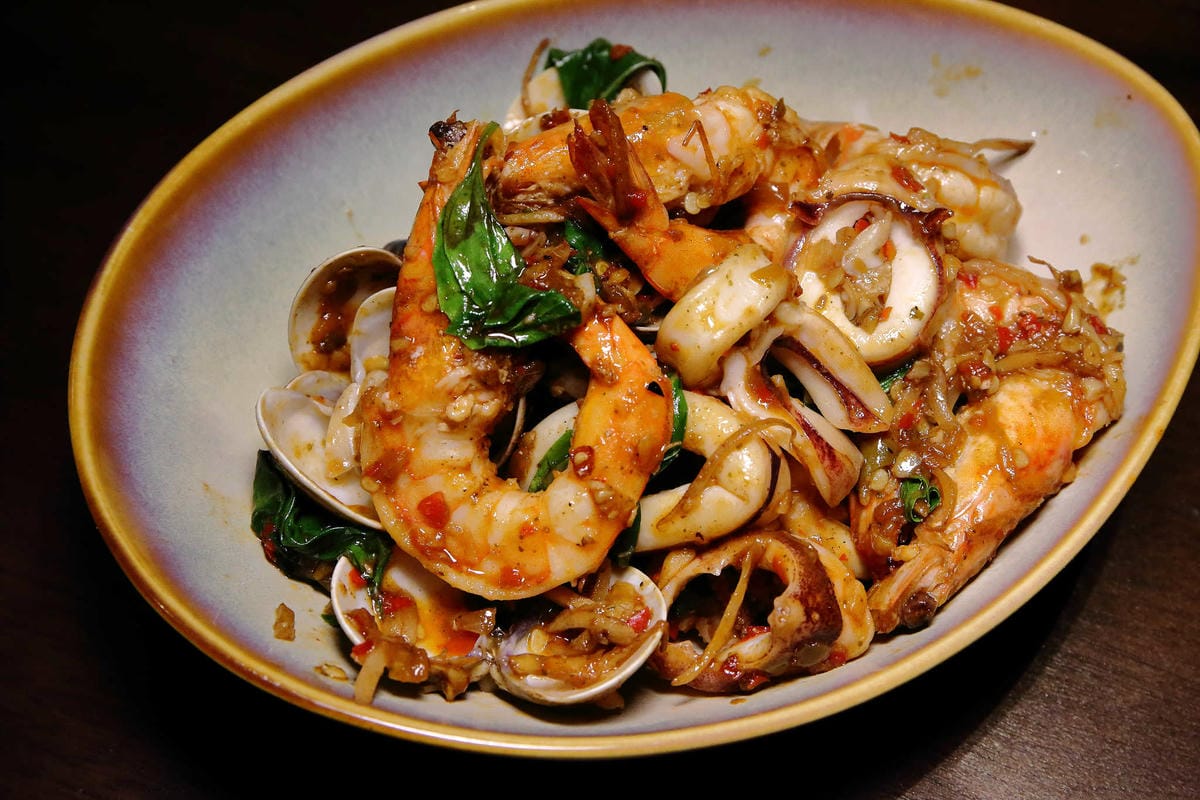 【食。桃園】饗泰多- Siam More 桃園統領店〜桃園超人氣泰式料理，新菜登場，不用出國也有道地泰美味！