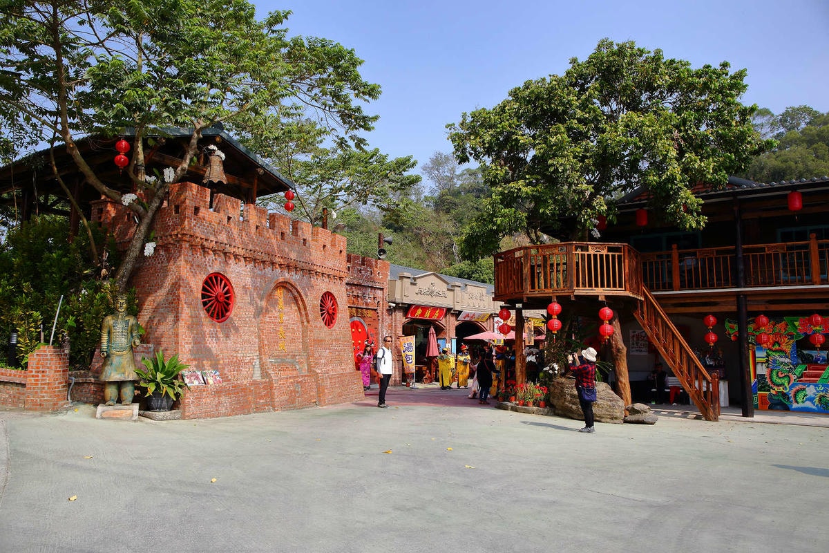 【台南景點】白河萬里長城文化主題館〜台版延禧攻略,走入戲劇夢幻場景,男女主角換你當!