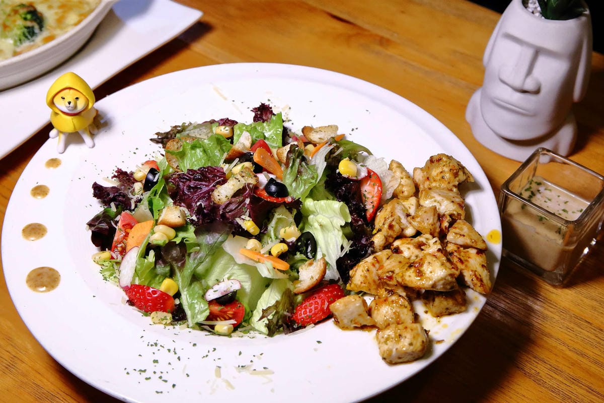 【食。台中】Gray House 灰房子〜中友百貨平價義式料理。PTT鄉民推薦的手作義大利麵店，CP值破表歡樂聚餐首選！(寵物友善)