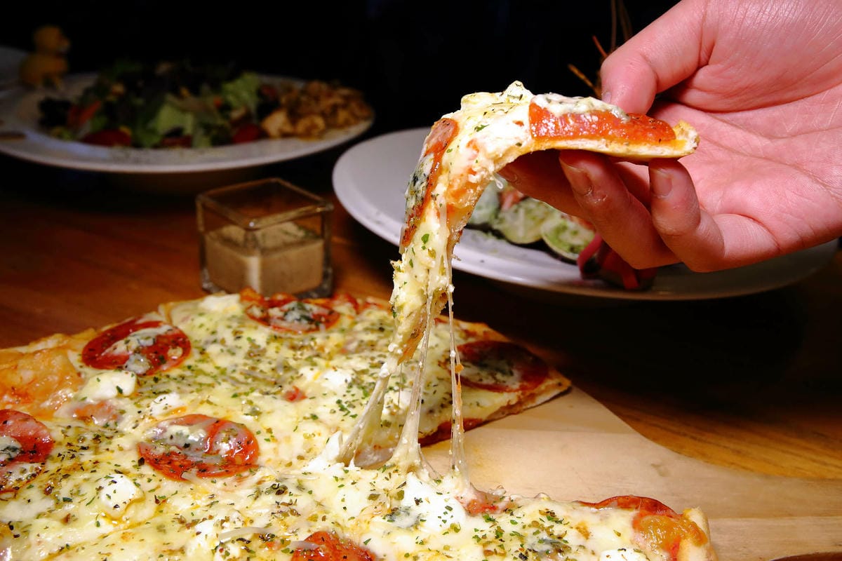 【食。台中】Gray House 灰房子〜中友百貨平價義式料理。PTT鄉民推薦的手作義大利麵店，CP值破表歡樂聚餐首選！(寵物友善)