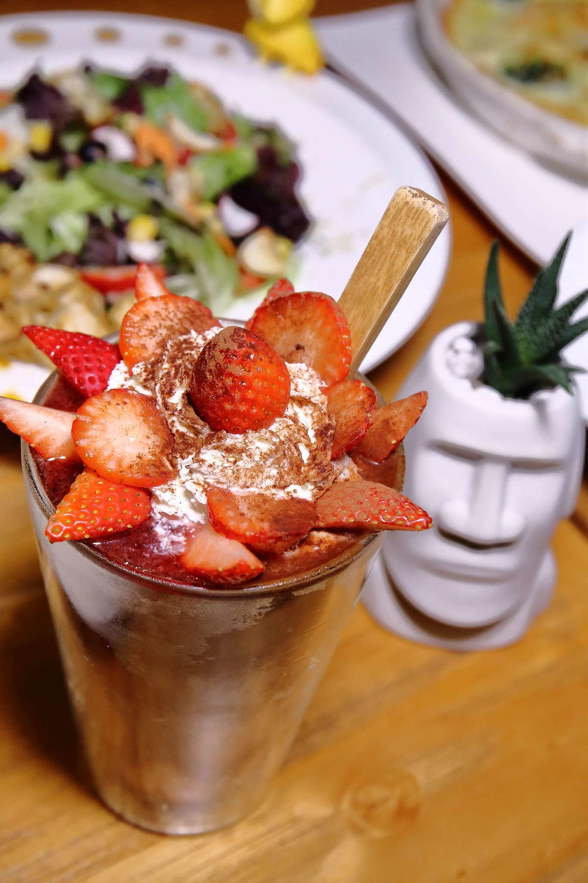 【食。台中】Gray House 灰房子〜中友百貨平價義式料理。PTT鄉民推薦的手作義大利麵店，CP值破表歡樂聚餐首選！(寵物友善)