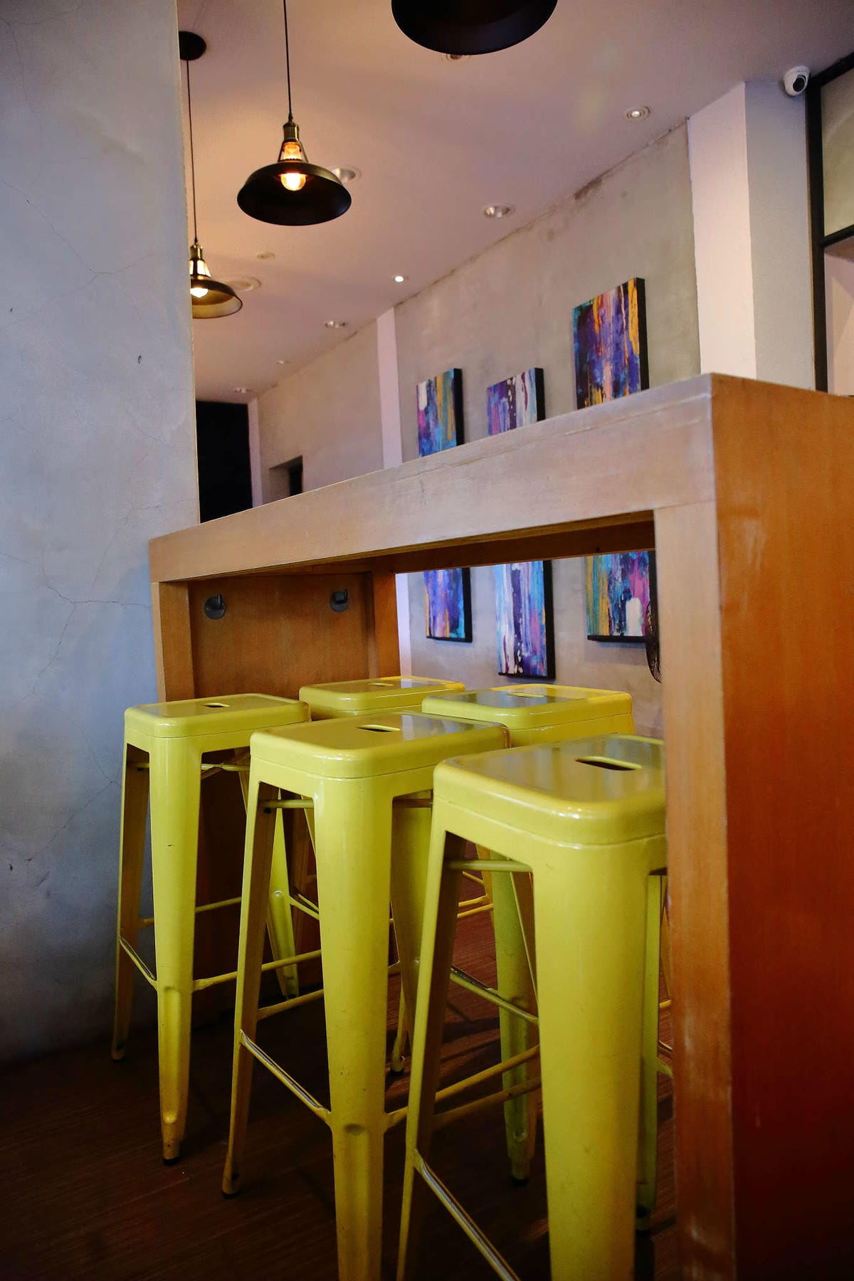 【食。台中】Gray House 灰房子〜中友百貨平價義式料理。PTT鄉民推薦的手作義大利麵店，CP值破表歡樂聚餐首選！(寵物友善)