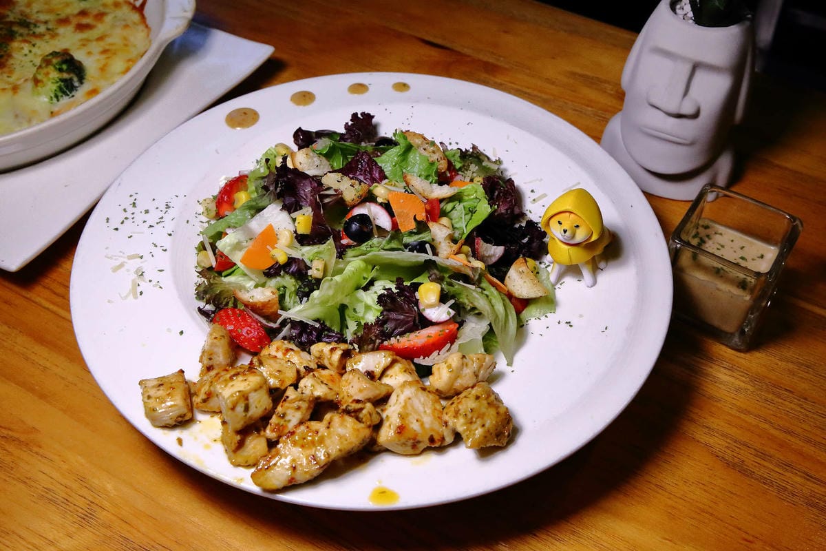 【食。台中】Gray House 灰房子〜中友百貨平價義式料理。PTT鄉民推薦的手作義大利麵店，CP值破表歡樂聚餐首選！(寵物友善)