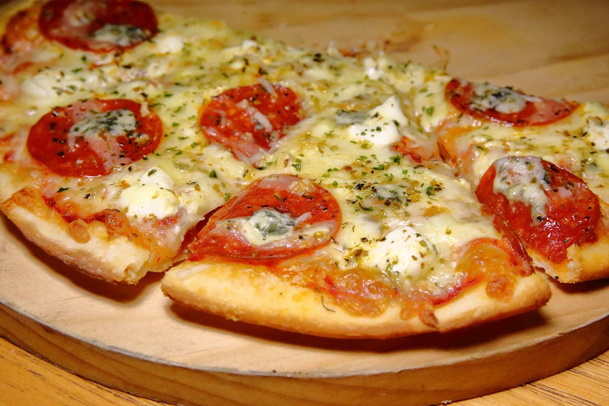 【食。台中】Gray House 灰房子〜中友百貨平價義式料理。PTT鄉民推薦的手作義大利麵店，CP值破表歡樂聚餐首選！(寵物友善)