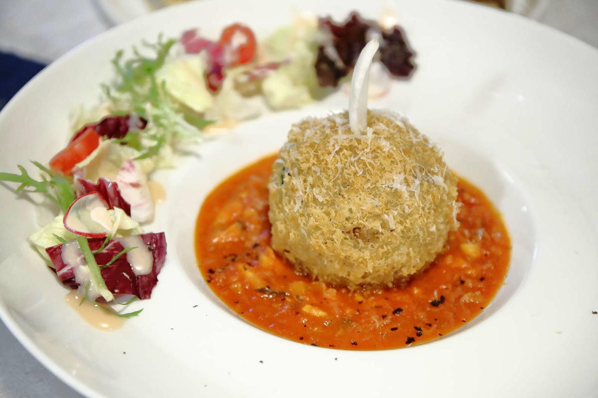 【食。台北】Gattino〜國父紀念館義式餐廳早午餐。創意義式料理挑逗味蕾,燉飯變成球,可可麵苦甜滋味