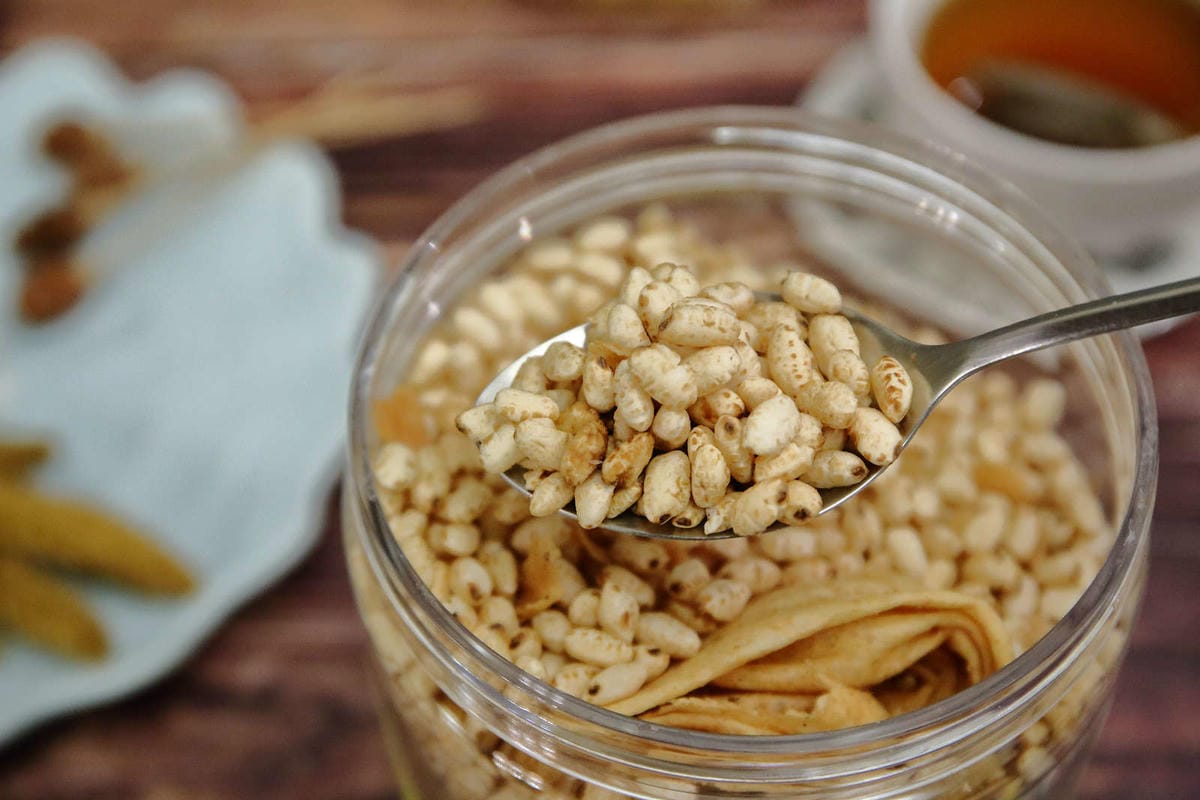 【台中新伴手禮】點點酥 美村店〜審計新村文青散步特色美食。手工蛋捲+爆米香混搭風碰出新滋味！越吃越涮嘴，完封零食控的心！