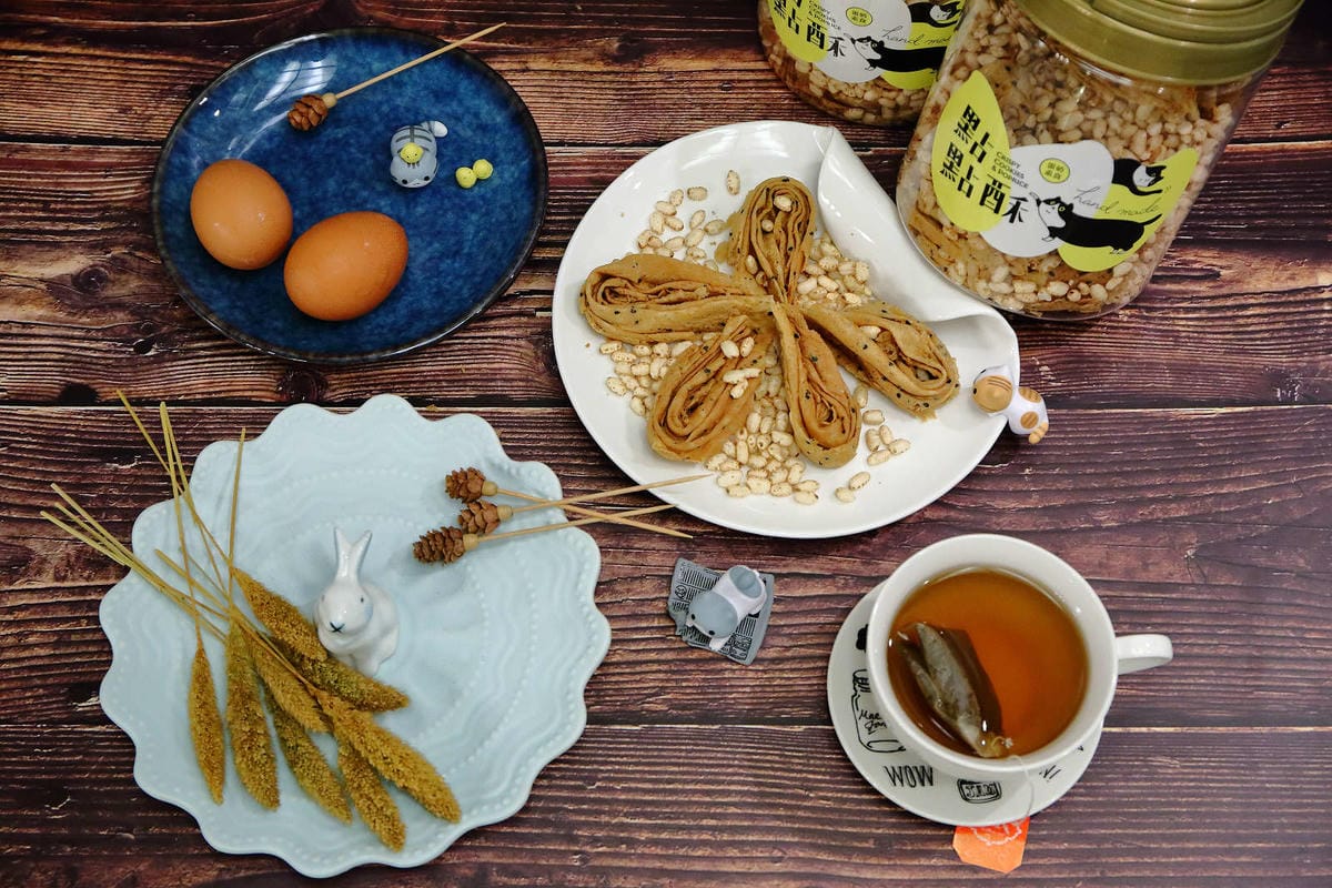 【台中新伴手禮】點點酥 美村店〜審計新村文青散步特色美食。手工蛋捲+爆米香混搭風碰出新滋味！越吃越涮嘴，完封零食控的心！