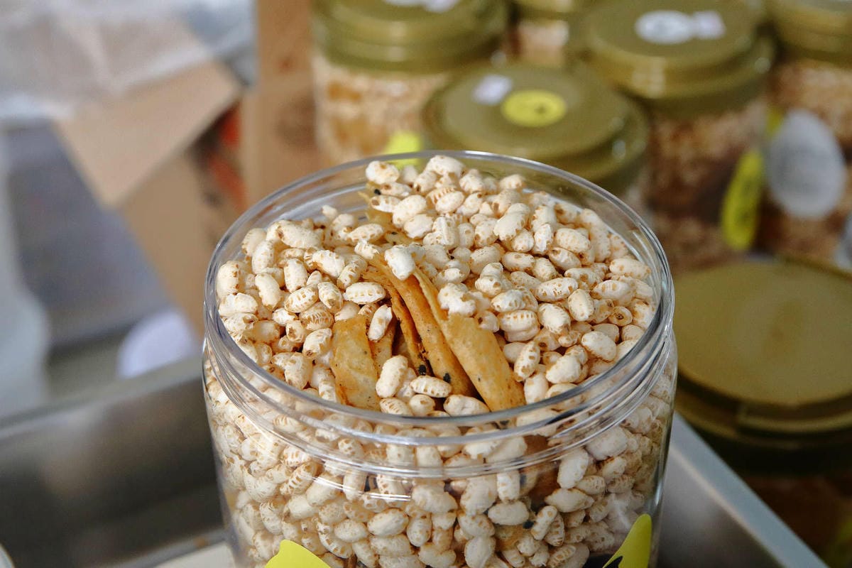 【台中新伴手禮】點點酥 美村店〜審計新村文青散步特色美食。手工蛋捲+爆米香混搭風碰出新滋味！越吃越涮嘴，完封零食控的心！