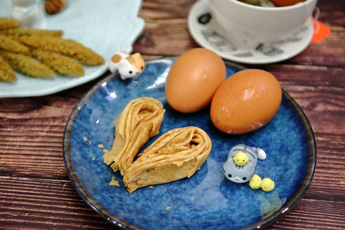 【台中新伴手禮】點點酥 美村店〜審計新村文青散步特色美食。手工蛋捲+爆米香混搭風碰出新滋味！越吃越涮嘴，完封零食控的心！