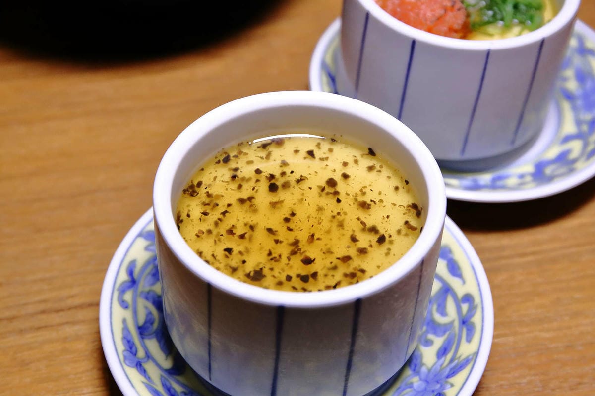 【食。中壢】坐著做。海鮮丼飯專門店〜巷仔內美食，老饕才知道的隱藏版，超大份量創意丼飯，海鮮多到看不到飯！