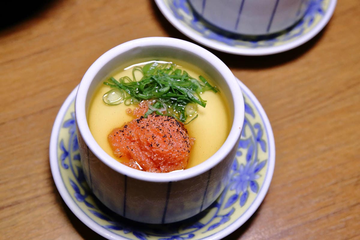 【食。中壢】坐著做。海鮮丼飯專門店〜巷仔內美食，老饕才知道的隱藏版，超大份量創意丼飯，海鮮多到看不到飯！